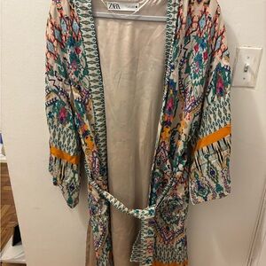 ZARA Multicolor Printed Kimono and shorts set